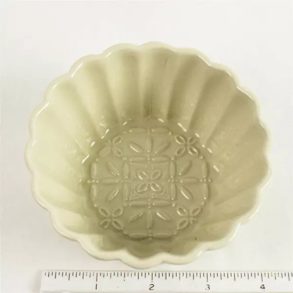 Set of 4 Beige Nesting Ramekin Bowls 4in Stackable for Baking & Prep