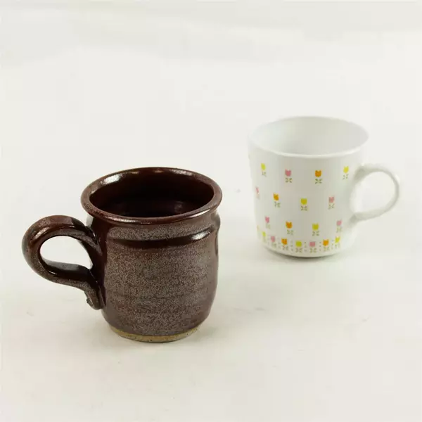 Lot of 2 Vintage Coffee Cups Centura White Floral & Brown Ceramic Mugs