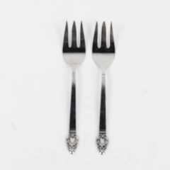 Lot Of 2 Oneida Silver Rogers Danish Court Flatware Serving Forks 8.5" Long