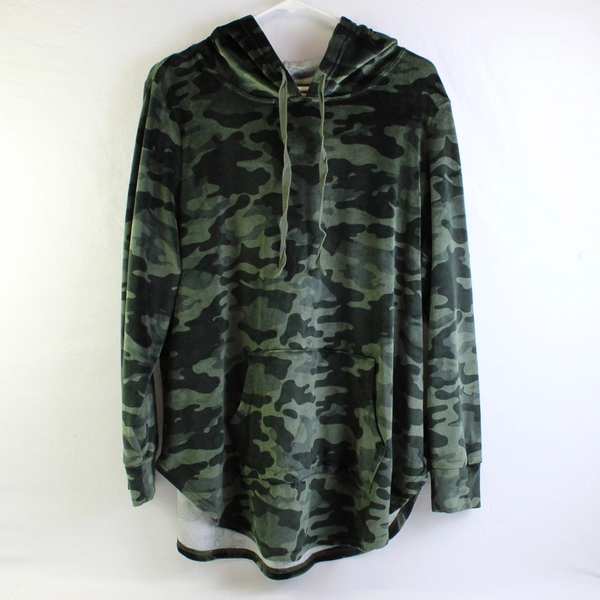 Unbranded Women's XL Green Camo Soft Velour Hoodie Sweater