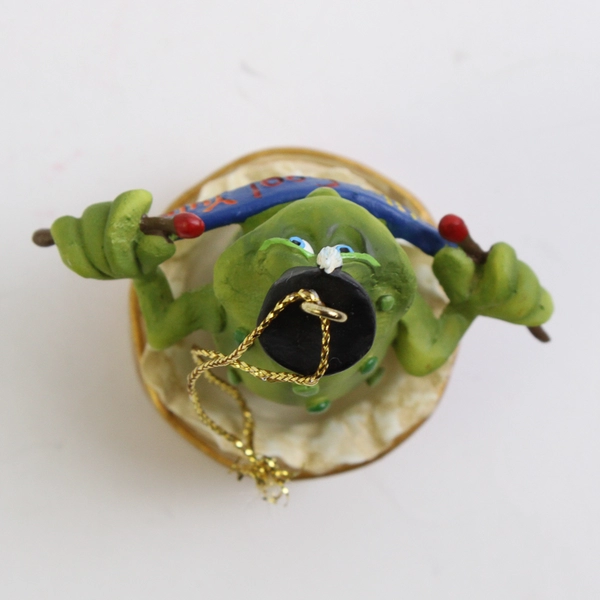 Frog "Toadily Cool Yule" Vintage Christmas Tree Ornament Douglas Russ Berrie