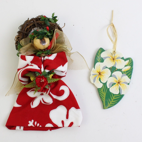 Lots of 6 Assorted Hawaiian Tree Ornaments Shell Angel Santa Flowers