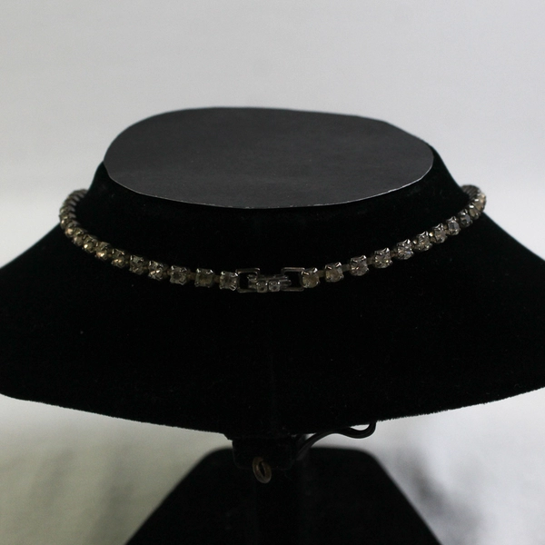 Vintage Unbranded Silver Toned V-Shaped Faux Diamond Tennis Necklace 15"