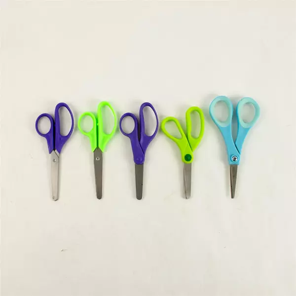 Lot of 5 Fiskars Scissors Assorted Used Pairs