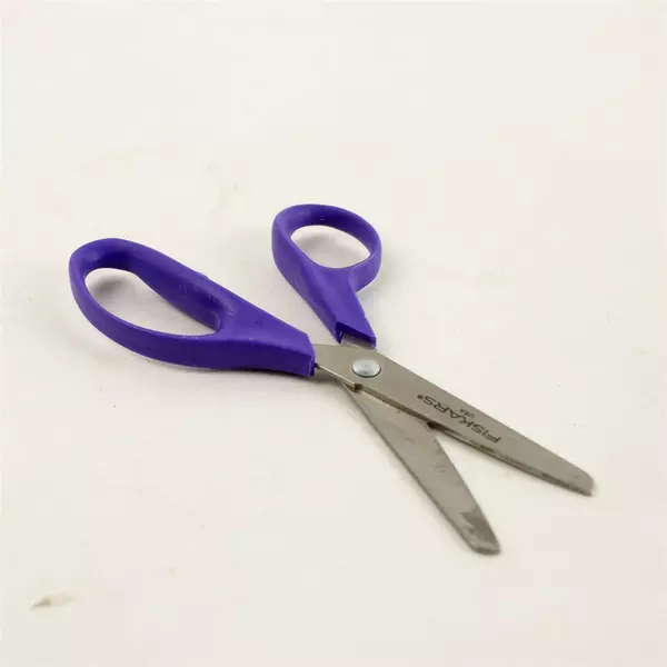 Lot of 5 Fiskars Scissors Assorted Used Pairs