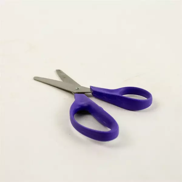 Lot of 5 Fiskars Scissors Assorted Used Pairs