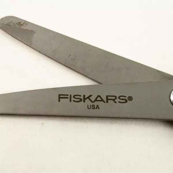 Lot of 5 Fiskars Scissors Assorted Used Pairs