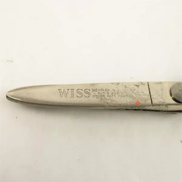 Lot of 4 Craft Rulers & Scissors Sewing Scrapbooking Measuring Set