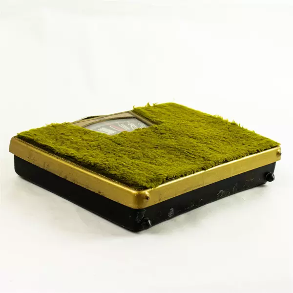 Vintage Borg Carpeted Bathroom Scale Collectible Retro 9.5x11.5x2.25 in