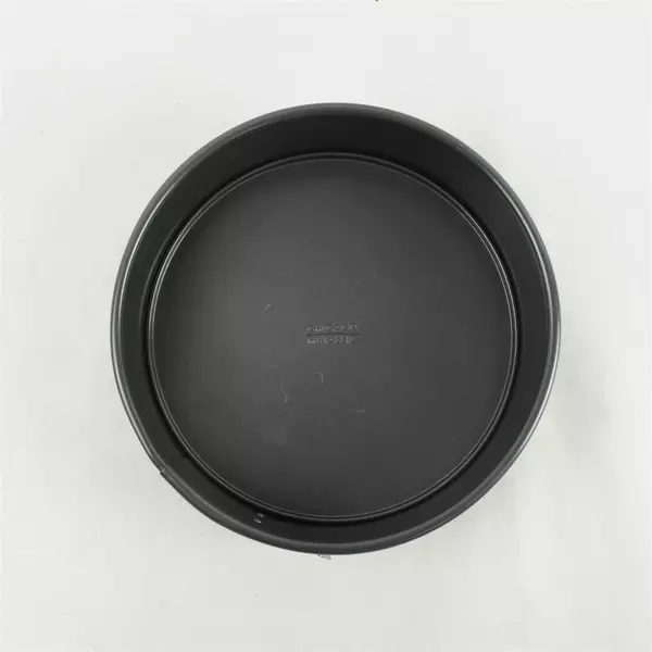 Chicago Metallic Professional Non-Stick Heavy Duty Springform Pan 9.5in