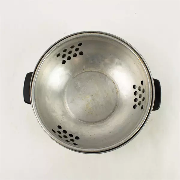 Vintage West Bend Aluminum Bun Warmer 3-Piece Bakelite Handles