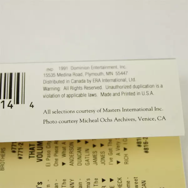 Lot of 2 Cassette Randy Travis Heroes & Friends & Patsy Cline Country Spotlight