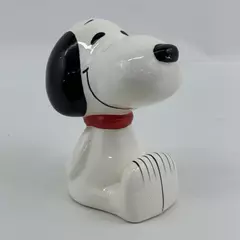 Vintage 1966 United Feature Syndicate Snoopy Ceramic Figurine 