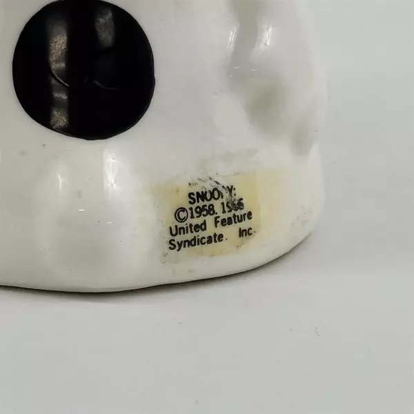 Vintage 1966 United Feature Syndicate Snoopy Ceramic Figurine 