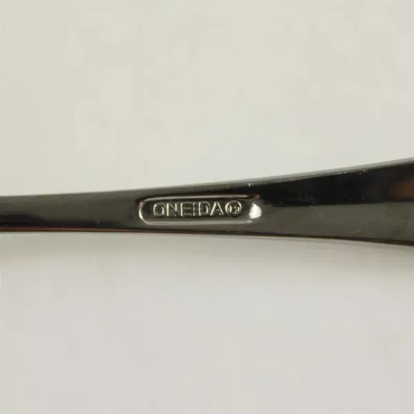 Oneida Compose Set of 4 Stainless Salad Forks 7.25in