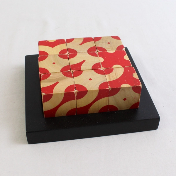 Nueve Perception Liberated Cube Brain Game 2003