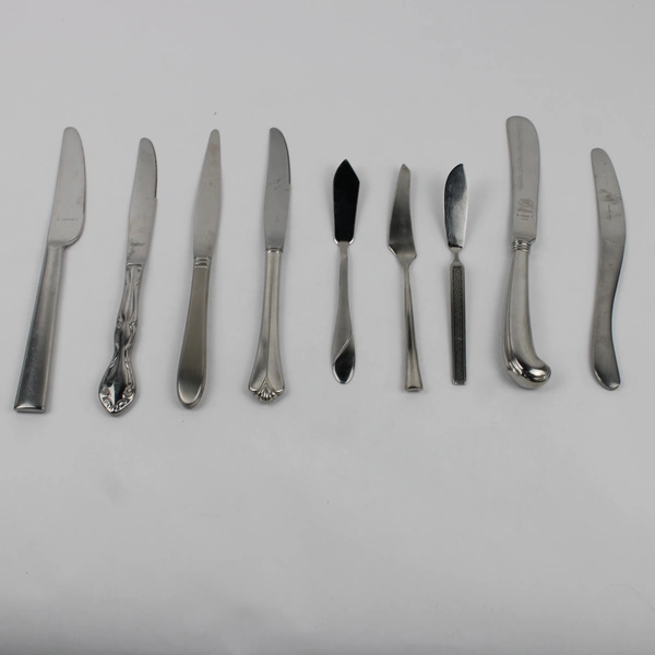 Lot of 20 Stainless Steel Mixed Dinner Knives Flatware