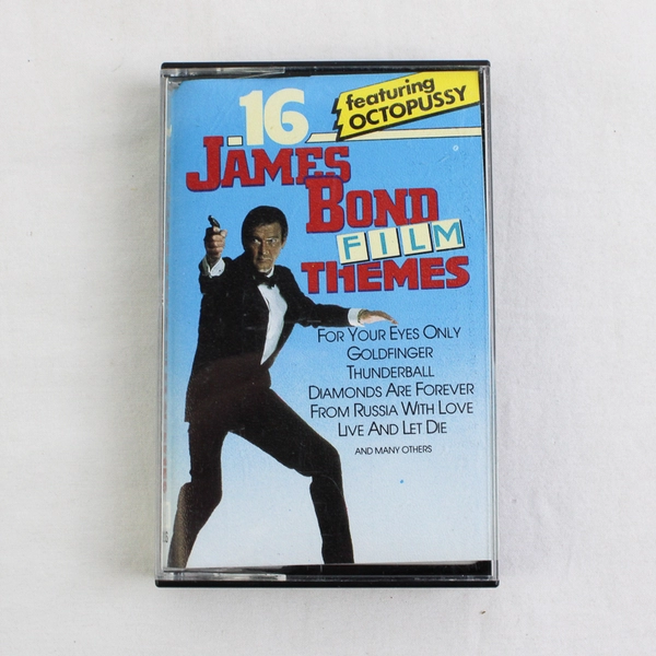 Music Cassette 16 James Bond Film Themes Discovery Studio