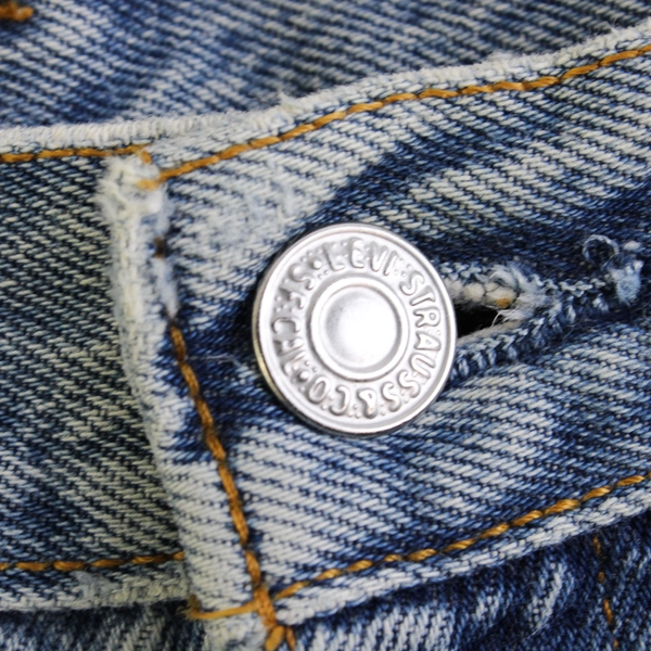 Levi's 501 Men 32x32 Button-fly Distressed Light Wash Straight Leg Denim Jeans