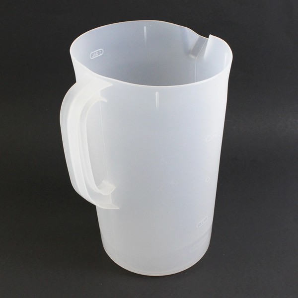 Rubbermaid Large White Plastic 1 Gallon Measuring Cup Pitcher with Handle 10.5"