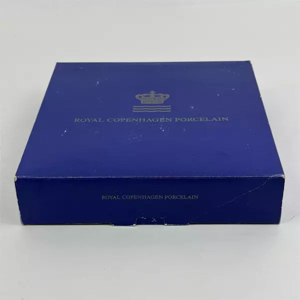 Royal Copenhagen 1987 Christmas Plate "Vinterfugle" 7.25" Collector