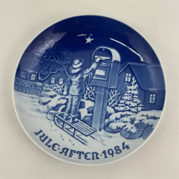 Copenhagen Porcelain Juleposten Sendes "The Christmas Letter" Collector Plate