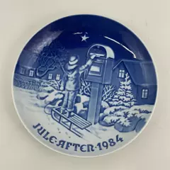Copenhagen Porcelain Juleposten Sendes "The Christmas Letter" Collector Plate