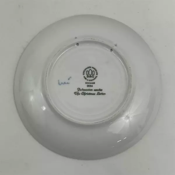 Copenhagen Porcelain Juleposten Sendes "The Christmas Letter" Collector Plate