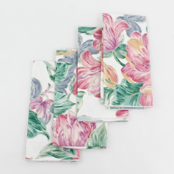 Lot Of 4 Unbranded Matching Fabric Tulip Floral Patterned Napkins 16.5" x 17"