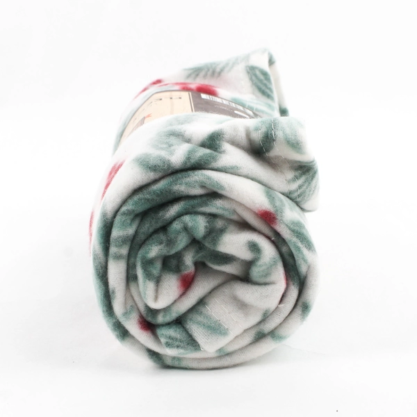 Pine Creek Fleece Throw Blanket Merry Berries Design 46" x 63"