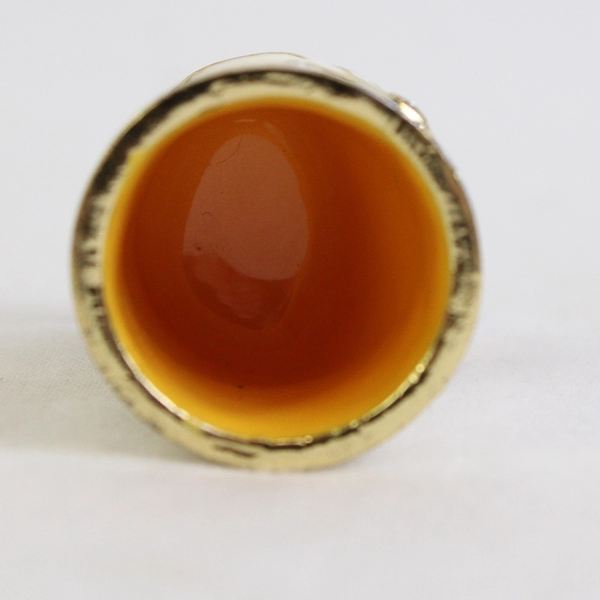 Unbranded Collectible Thimble with Gold-Toned Enameled Metal