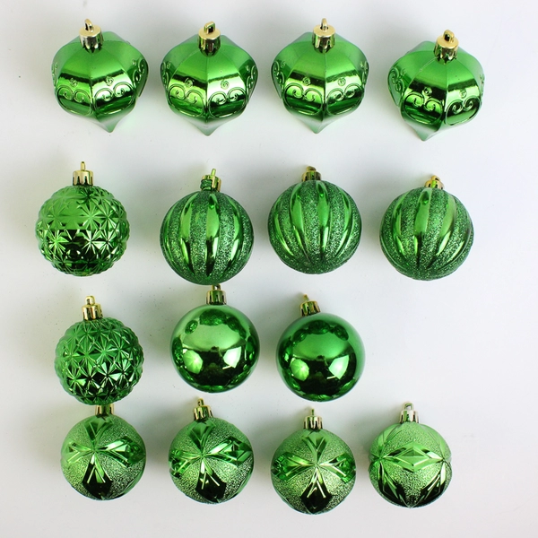 Lot of 15 Shatterproof Hanging Christmas Balls for Tree Decor