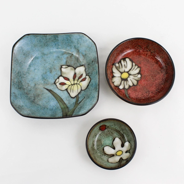 Lot of 3 Royal Essex England Floral Ceramic Bowls Round Square