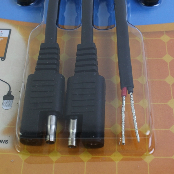 Thunderbolt Magnum Solar 100 Watt Solar Charge Regulator 96728 7A Panel Input