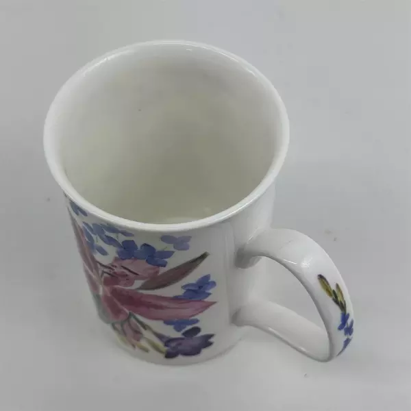 The Lascelles Collection 2008 Pink/Purple Floral Pattern Ceramic Mug 4.25" Tall