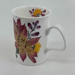 The Lascelles Collection 2008 Yellow & Purple Floral Pattern Ceramic Mug 4.25"