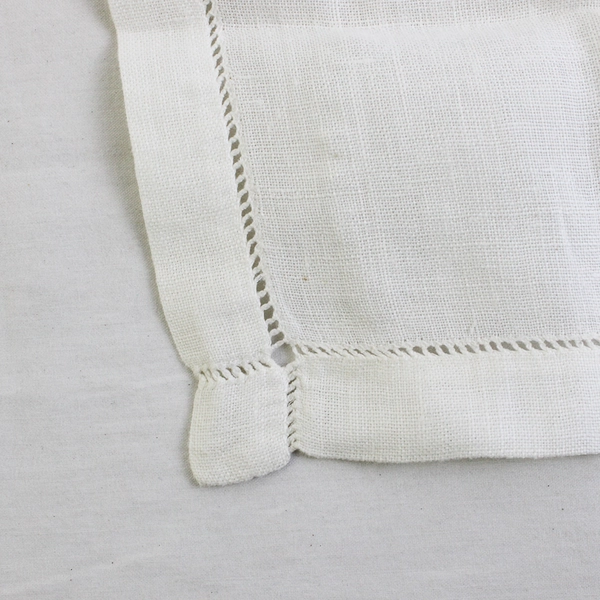 Lot of 2 Vintage White Linen Handkerchiefs with a Lace Edge