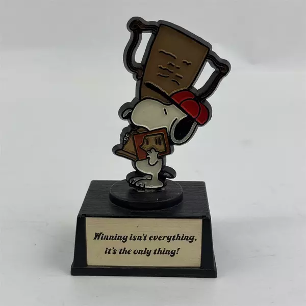 Vtg 1971  Aviva  Peanuts Snoopy Trophy Figure Winning Isn't Everything