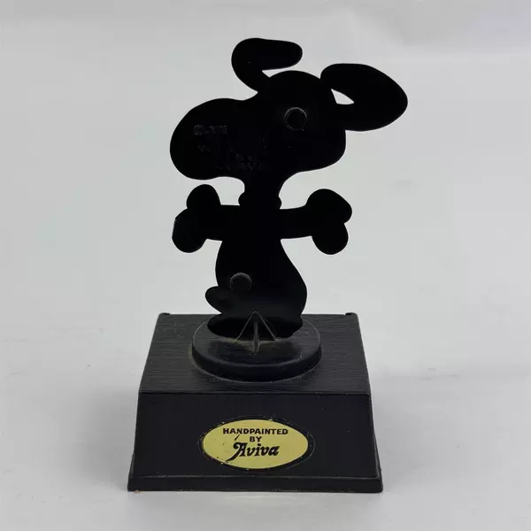  1970 Aviva Peanuts Snoopy Feelin Groovy Trophy Figurine