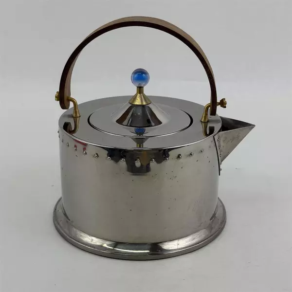 Bodum C Jorgensen Tea Pot  Made in Italy Wooden Handle Inox 18/10 Stainless