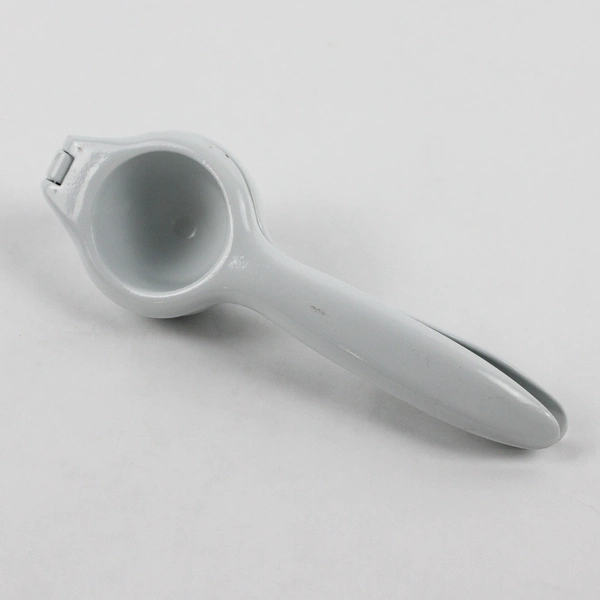 The Pampered Chef Citrus Press Solid White Colored Kitchen Tool/Utensil