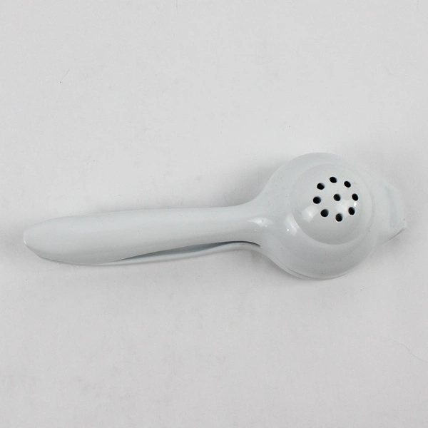 The Pampered Chef Citrus Press Solid White Colored Kitchen Tool/Utensil