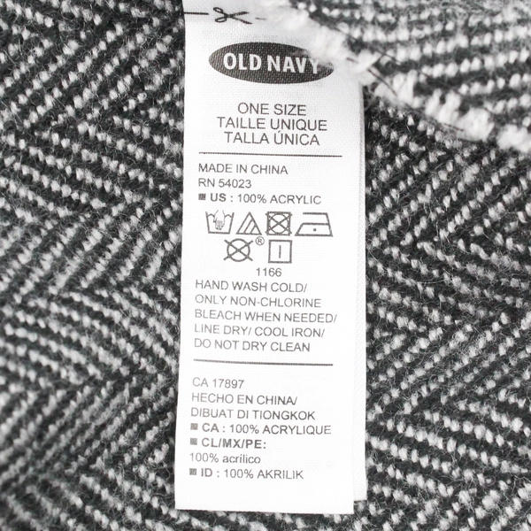 Old Navy Herringbone Patterned Black & Gray Woven Scarf 70" Unisex