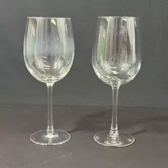 Lot Of 2 Unbranded Matching Stemmed Clear Glass Red Wine Glasses Each 9.25" Tall