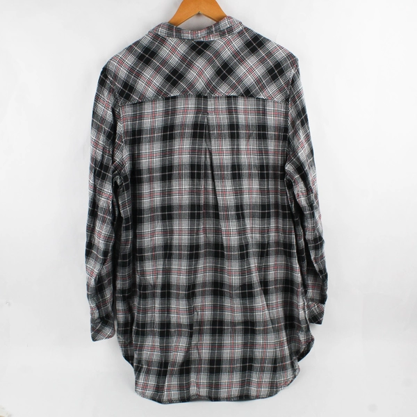 Boston Traders Black and Red Plaid Long-Sleeve Button-Up Women's XL