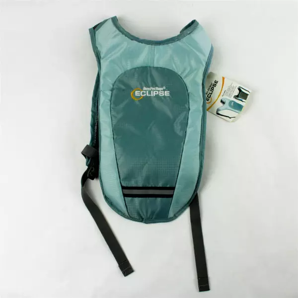 Bass Pro Shops Eclipse Hydration Pack 50 oz Blue New with Tags