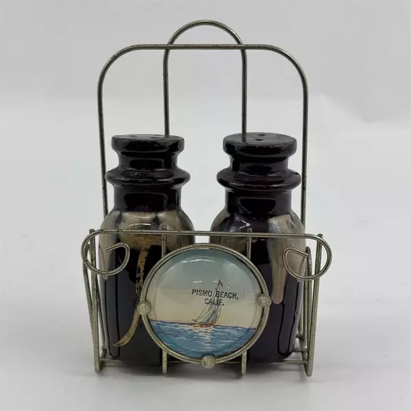 Ceramic Pismo Beach Souvenir Salt & Pepper Shakers With Wire Stand