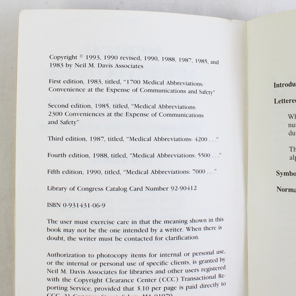 Medical Abbreviations: 8,600 Conveniences by Neil M Davis 6th Edition 1993 PB