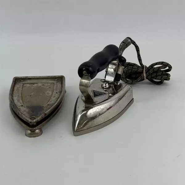 Antique American Beauty Iron With Stand Model No. 6 1/2 B  