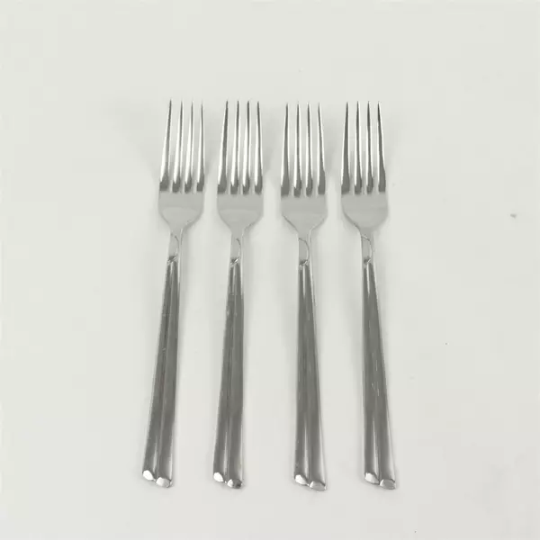Set of 4 Farberware FRW36 Stainless Dinner Forks